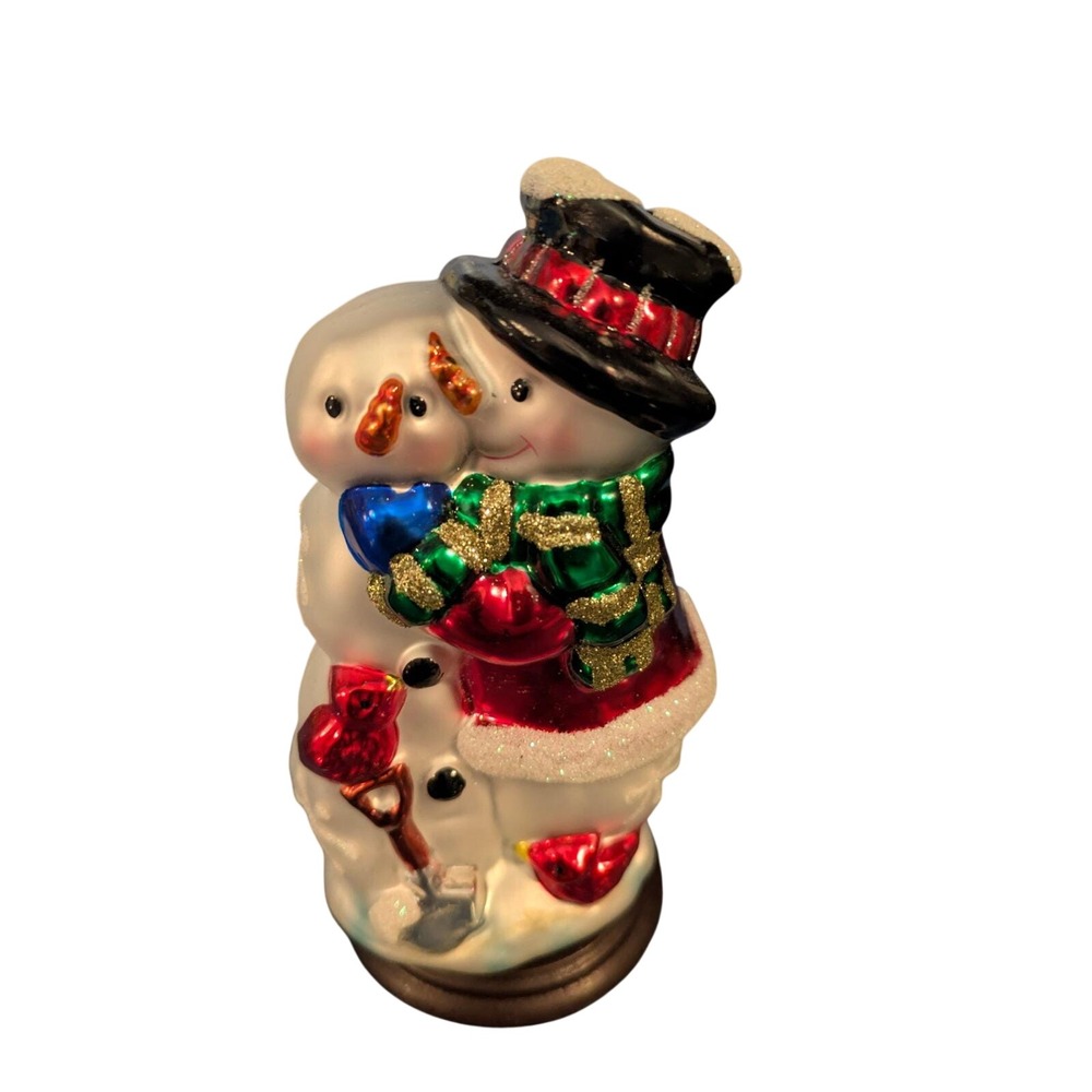 Thomas Pacconi Classics Snowman Hugging Figurine 2004‎ 30th Anniversary Holiday